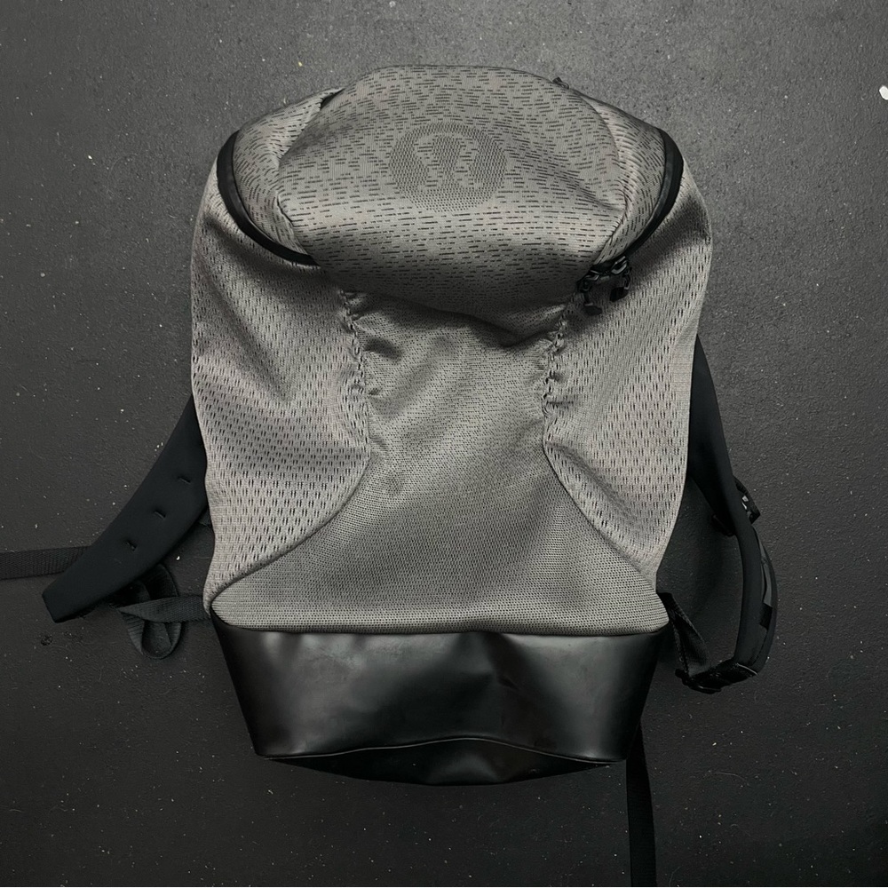 lululemon the ambassador backpack UbEr RaRe